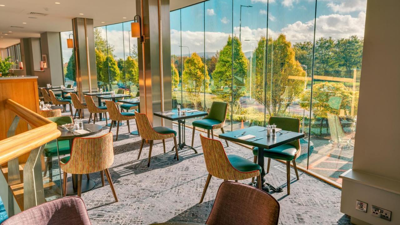 Plaza Hotel Талат Екстериор снимка